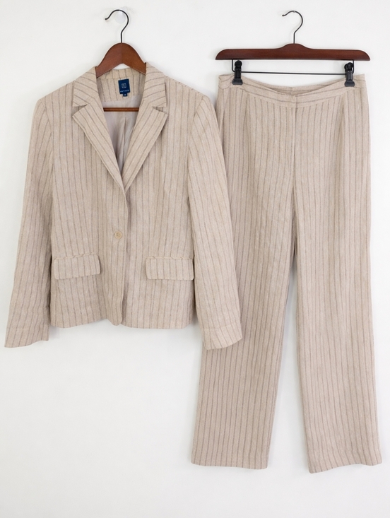 Reitmans Jackets & Blazers - Reitmans R Petites Vintage 90s Y2K Pinstripe Blazer and Pants Suit Set Size 10